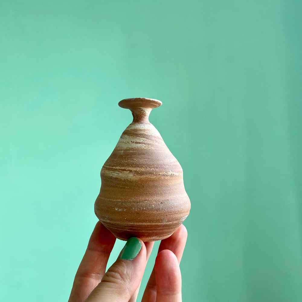 Image of Layered earth vase 