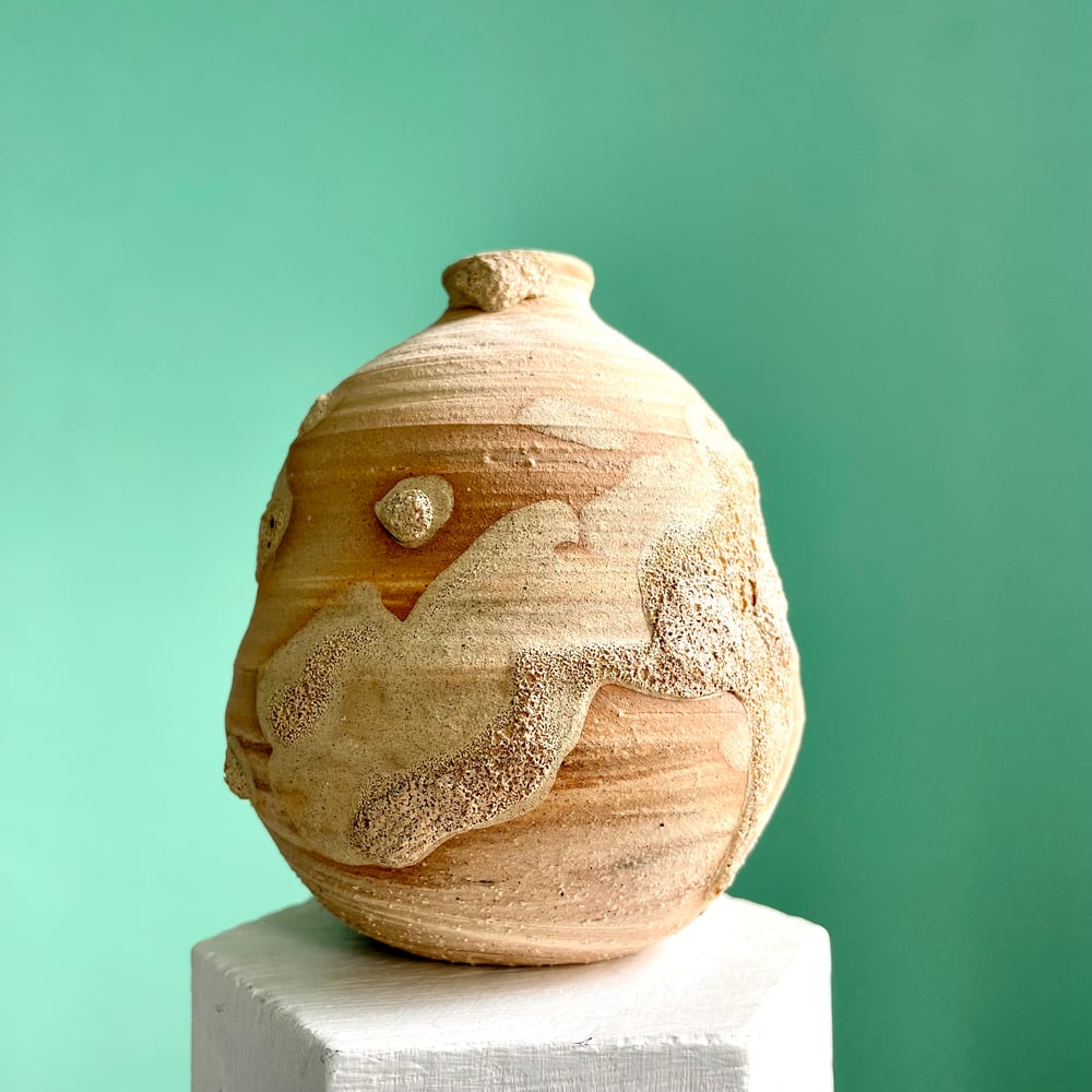 Image of Earth vase 
