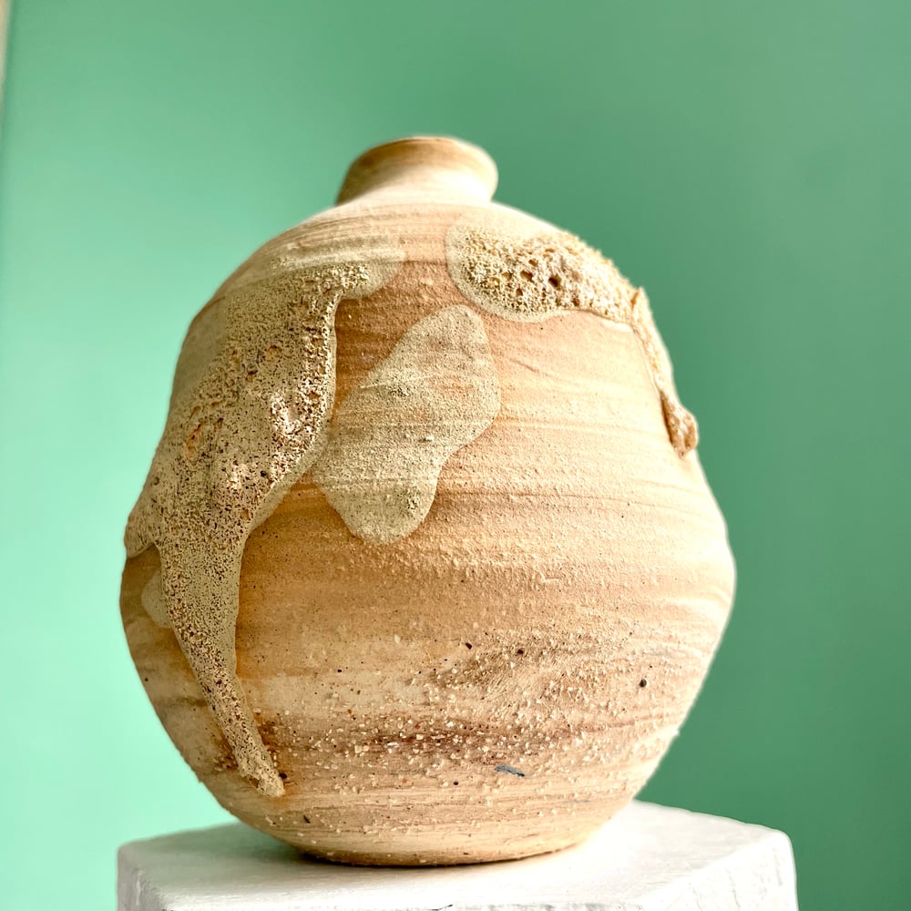 Image of Earth vase 