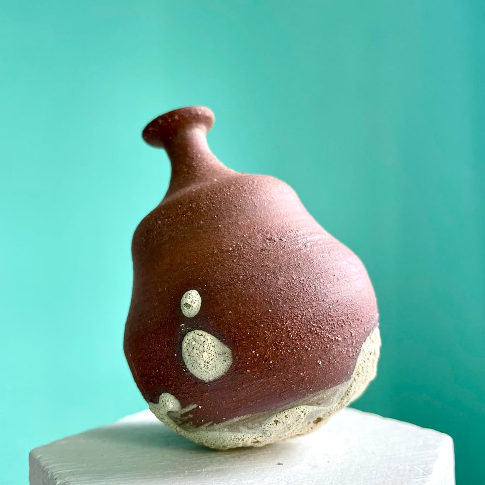 Image of Toasted beach vase 