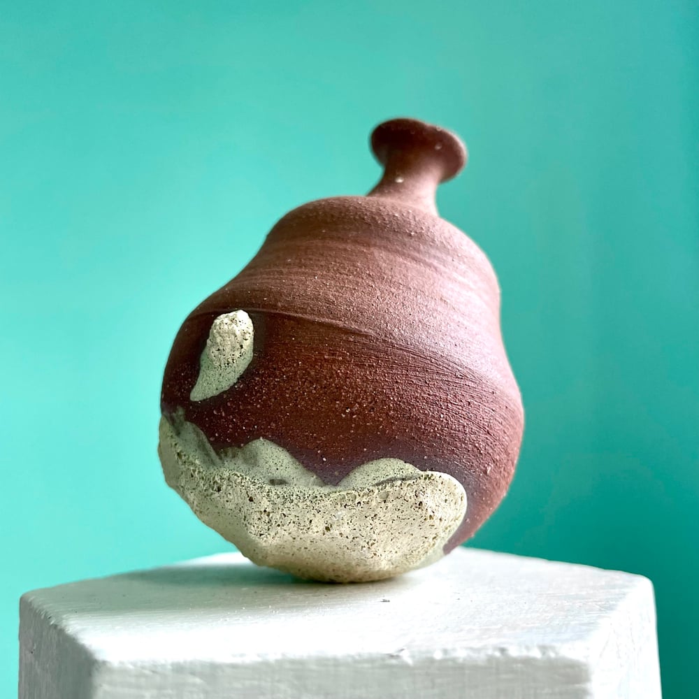 Image of Toasted beach vase 