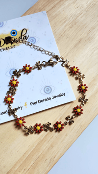 Red Daisy Bracelet 