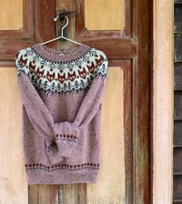 Image 3 of Into the wild - Tweed wool sweater - Dusty pink - Ready to ship