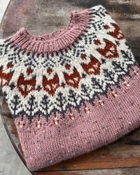 Image 5 of Into the wild - Tweed wool sweater - Dusty pink - Ready to ship