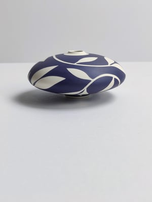 Image of Midi Purple and White Leaf Vessel