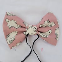 Image 2 of Pink Ghost (Glow In The Dark) bow 👻 