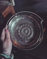 Image 3 of Spiral offering dish