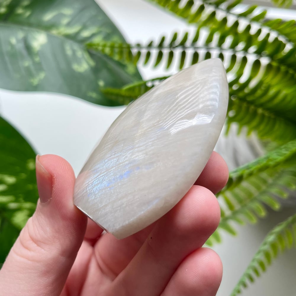 Moonstone Freeform G