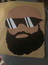 Image 4 of Bearded man with or without glasses 