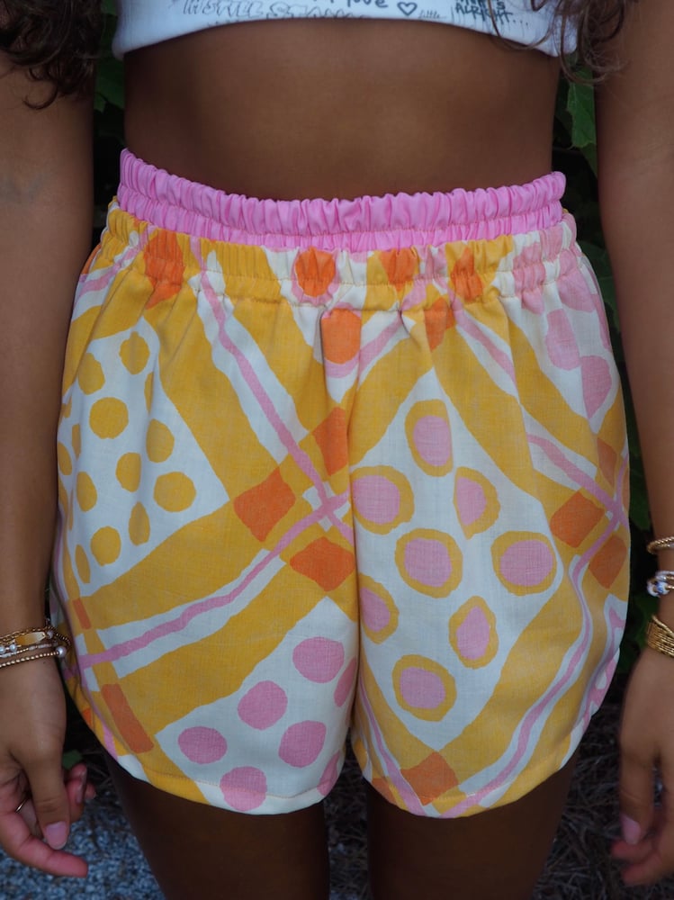 Image of Bright Vintage Shorts - Double Waistband