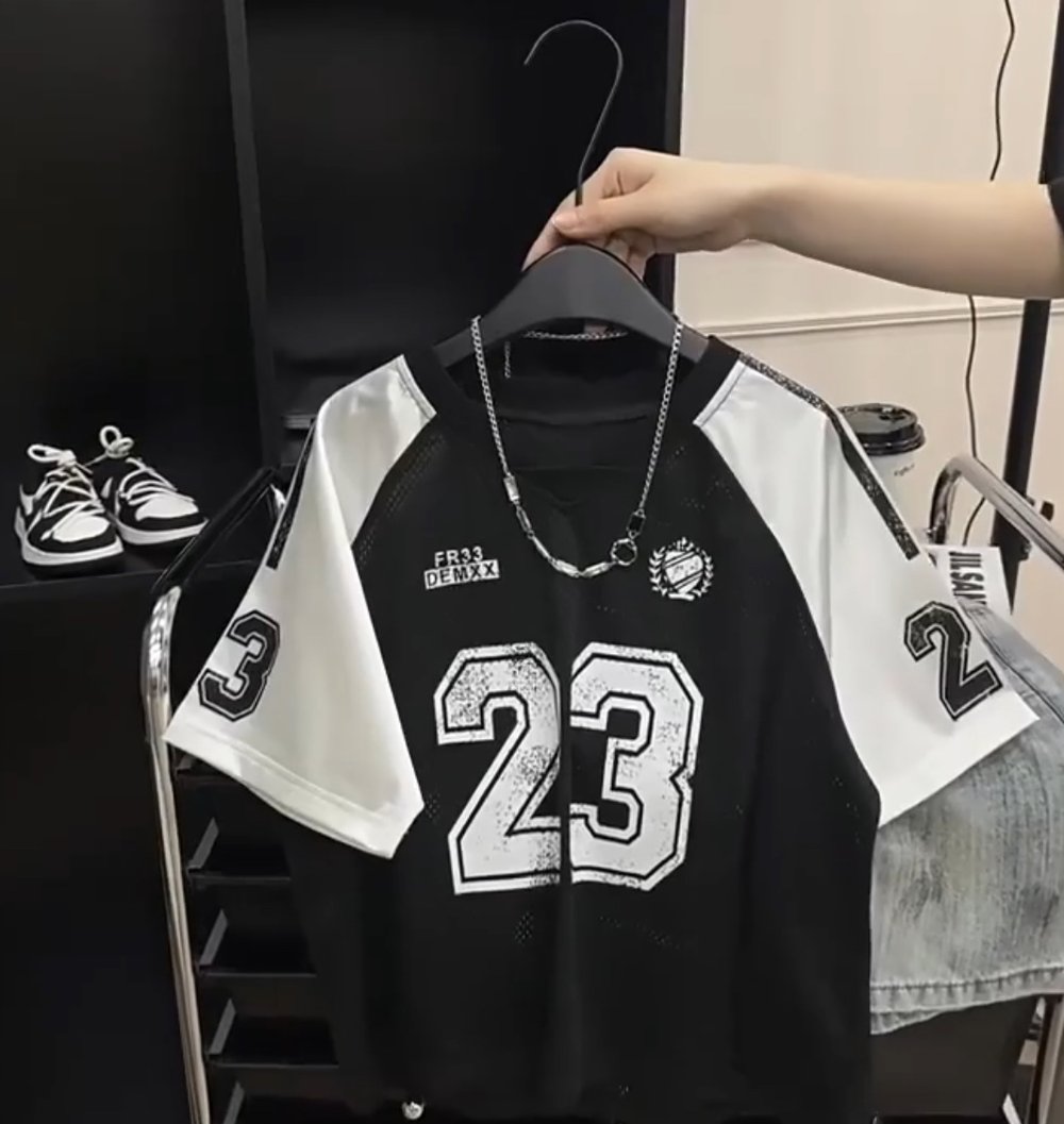 Image of Forever 23 T-shirt 