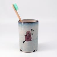 Image 5 of Beaver Toothbrush Pot