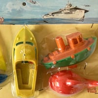 Image 2 of Jouet de plage bateaux années 60/70 stock neuf