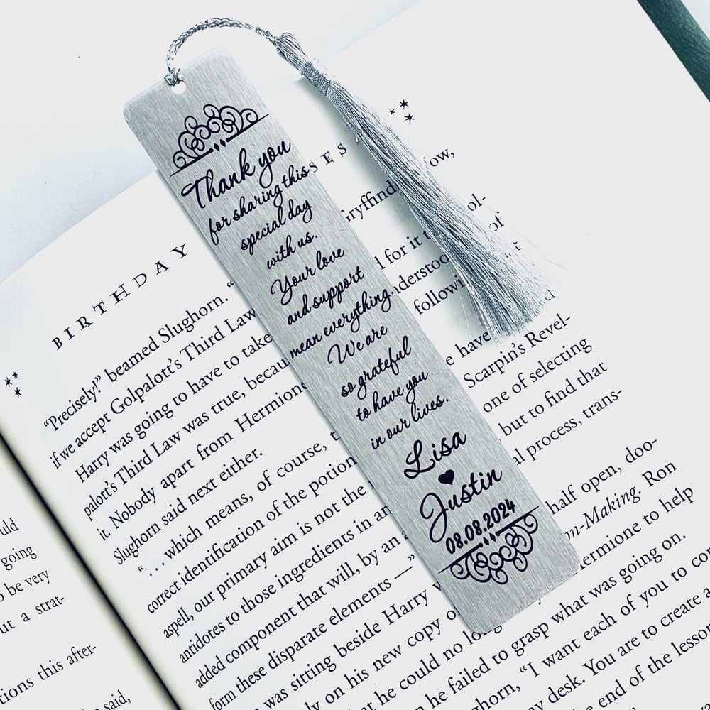 Image of Wedding favor Gifts - Thank you Bookmark from Bride and Groom during a wedding ceremony.