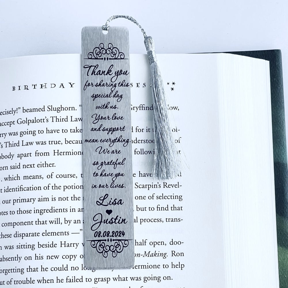 Image of Wedding favor Gifts - Thank you Bookmark from Bride and Groom during a wedding ceremony.