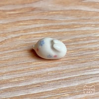 Image 3 of flower bunny figurine