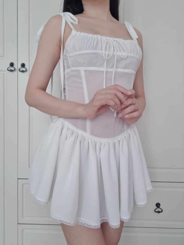 White Swan dress Image 2