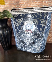 Image 15 of Blue Damask Skull Shoulder Bag