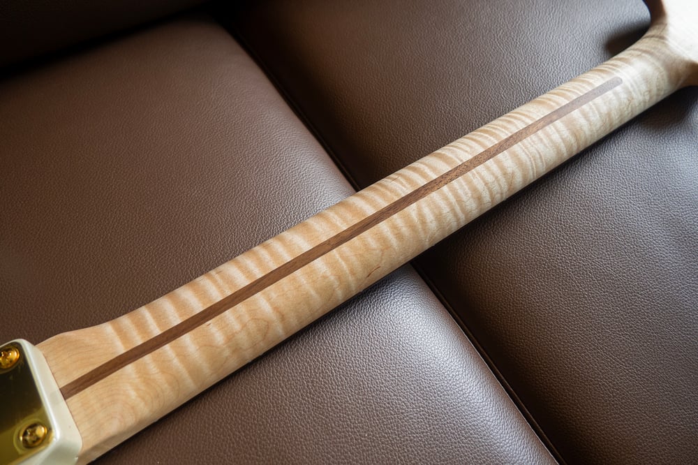 60s' ST Relic Pearl White over 3-tone Sunburst