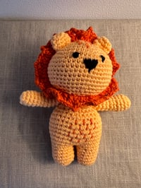 Image 3 of Small Amigurumis Lion