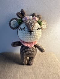 Image 1 of Small Amigurumis Deer with Flowers