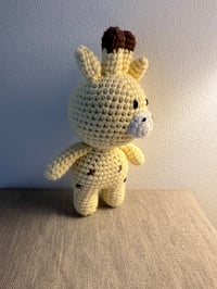 Image 2 of Small Amigurumis Yellow Giraffe