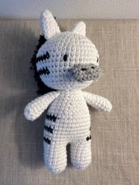 Image 2 of Small Amigurumis Zebra