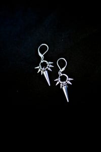 Image 3 of Obscurious earrings