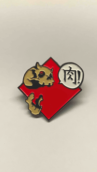 NIKU SKULL PIN