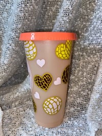 Image 3 of Color Changing Tumbler | Cafecito Y Chismes