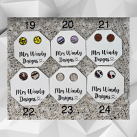 Image 4 of Stud Earrings 