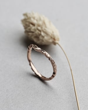 Image of 18ct rose gold 2mm floral carved wishbone ring