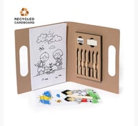 Image 3 of Carpeta infantil de entretenimiento personalizada.