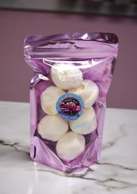 Freeze Dried Frosted Cupcake Gourmet Taffy 2 oz