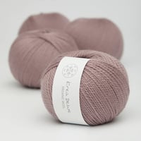 Image 6 of Krea Deluxe Organic Wool (Several Colors) 