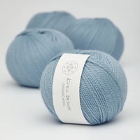 Image 8 of Krea Deluxe Organic Wool (Several Colors) 