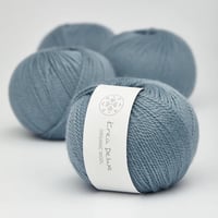 Image 9 of Krea Deluxe Organic Wool (Several Colors) 