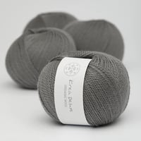 Image 13 of Krea Deluxe Organic Wool (Several Colors) 