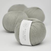 Image 14 of Krea Deluxe Organic Wool (Several Colors) 