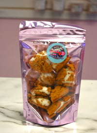 Freeze Dried Oatmeal Cream Pie Bites