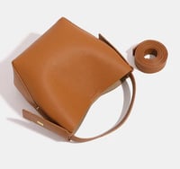 Image 3 of Crossbody Bag Biscuit 