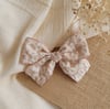 Cream Daisy Bow // Violet Collection 