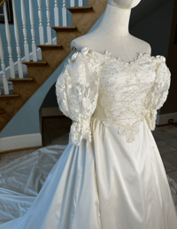 Image 10 of 1980s Magnolia Wedding Dress