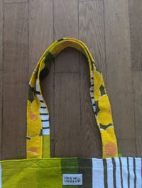 Image 5 of Tote M Beach Green & Yellow