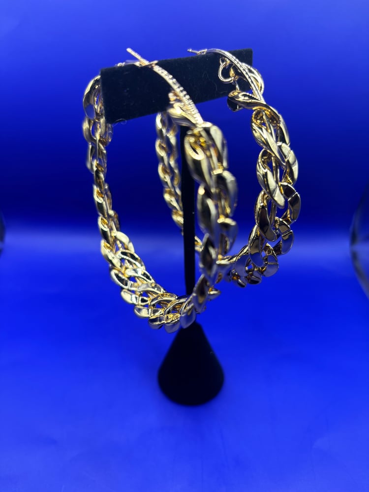 Image of Large gold chunky chain earrings 