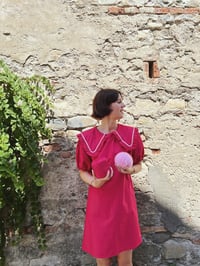 Image 4 of Abito “Alice nel Paese delle Meraviglie” fucsia