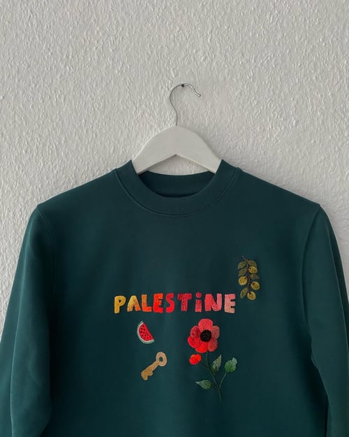 Image of Customized Palestine sweatshirt, available in all sizes and colors, unisex