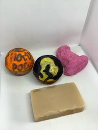 Image 1 of LIMITED EDITION! I am Beautiful! Boys will love me! Hocus Pocus Sarah Sanderson Halloween Handmade 
