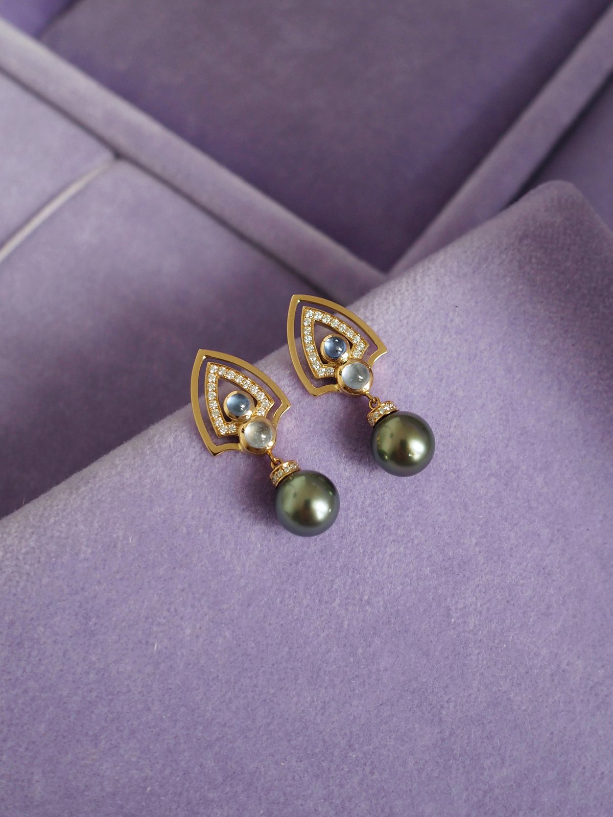 Image of Arch I Earrings