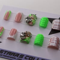 Image 2 of Neon (Short)